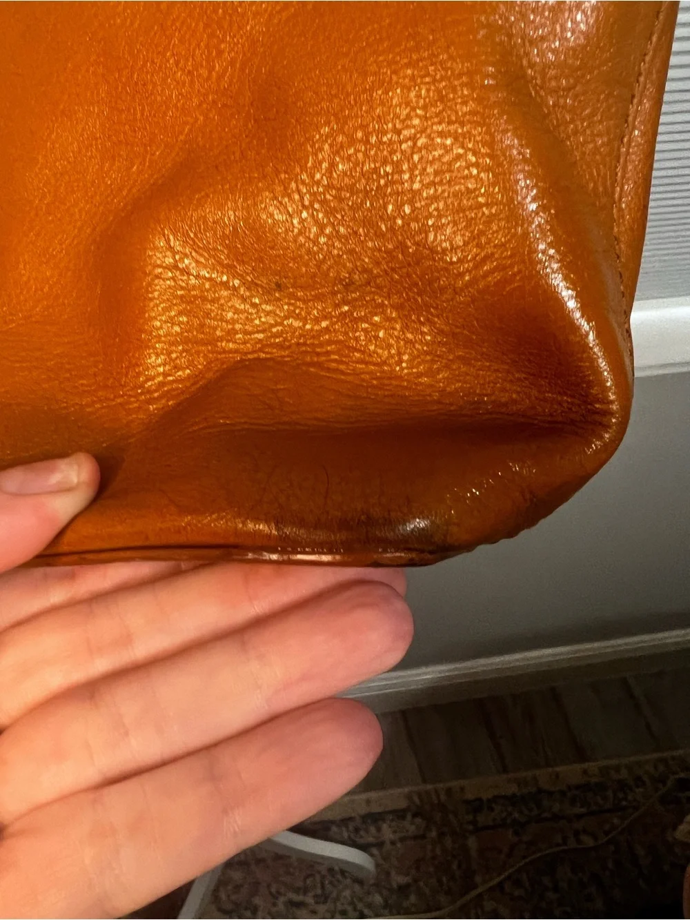 Tory Burch Leather Top Handle Bag Burch
Bombe Leather Tote brown - Picture 7 of 16